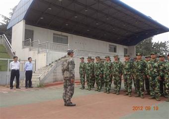 中國礦業大學應用學院領導慰問看望軍訓官兵師生