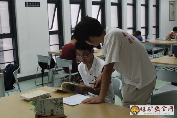 中國礦業大學安全工程學院“七月書海—我的中國夢”暑期社會實踐團成功開展“我喜歡,我推薦”活動