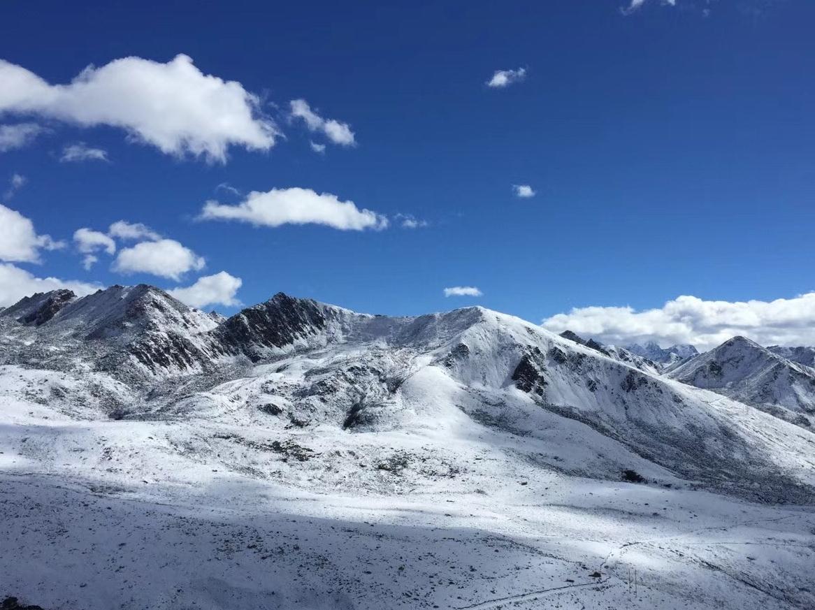 雪山美景