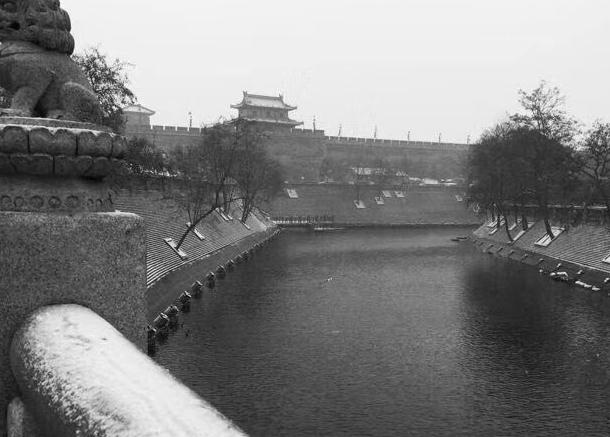 護城河雪景