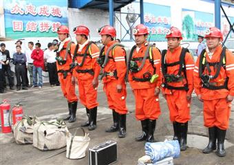 新疆維吾爾自治區阿克蘇地區2012年度應急救援演練在龜茲礦業舉行