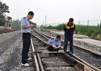 鐵運分公司月度安全檢查重落實