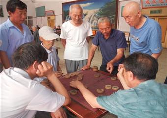 牛兒莊礦社區離退休中心舉辦老年“健康杯”象棋賽