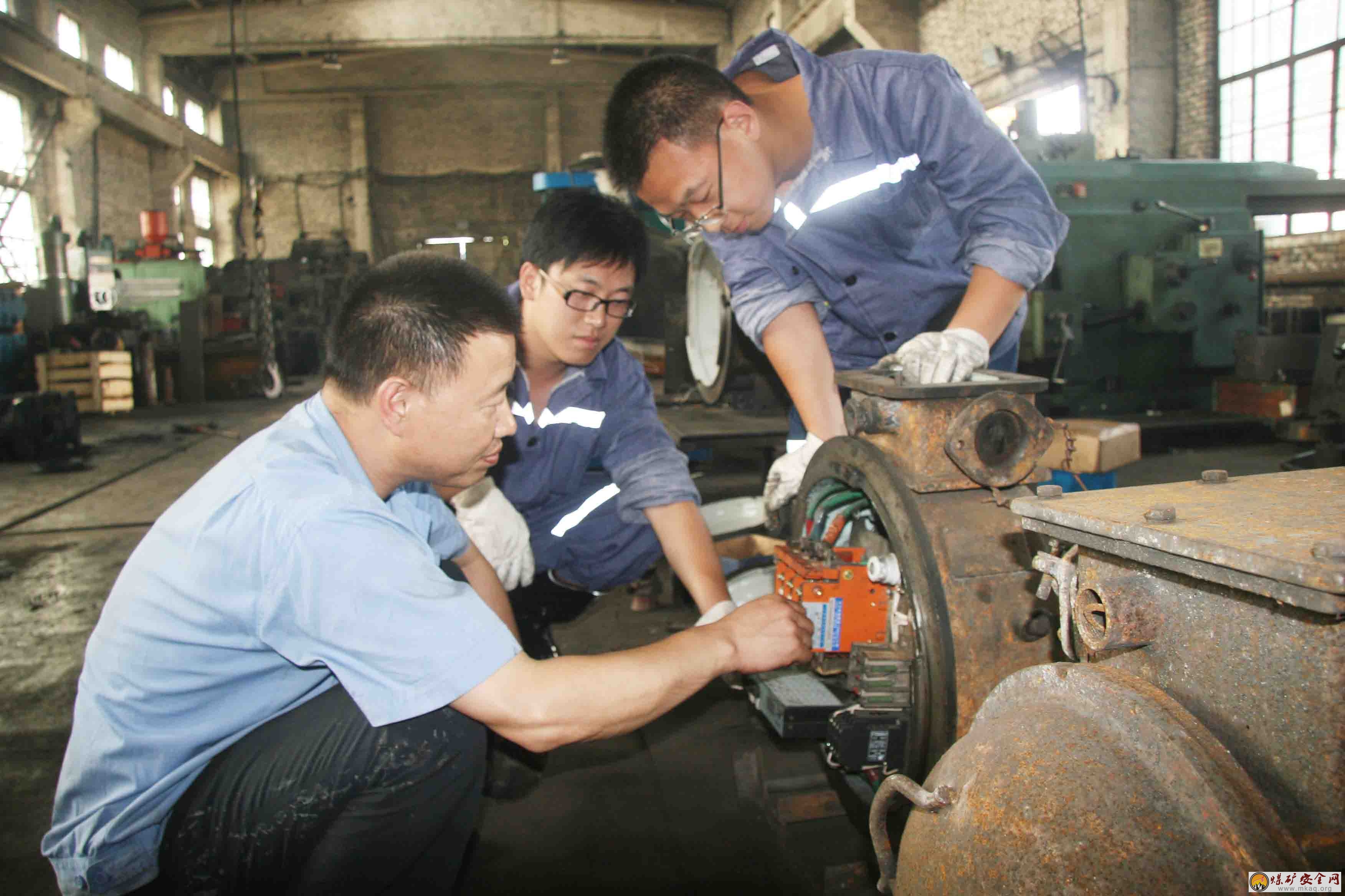 鶴煤十礦：不斷加大新分配大學生的培養力度