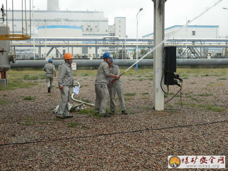 煤化工甲醇廠開展應急演練保安全