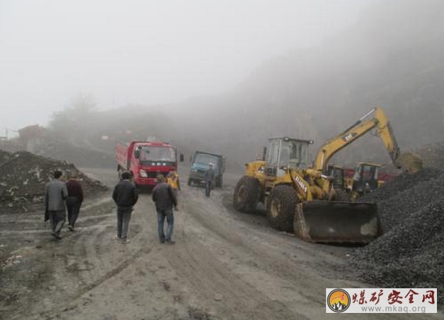 打牢節日安全攻堅戰，大村鎮安辦在行動