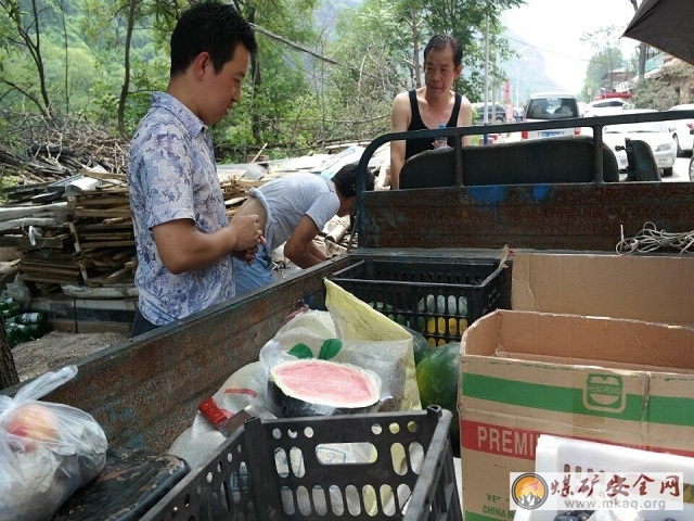 力建學院“走基層，聽民聲——感受農村深化改革夢”暑期社會實踐團隊調查三畝地村村民幸福指數