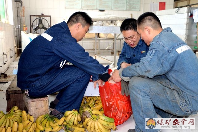 泗河煤礦強化食堂管理