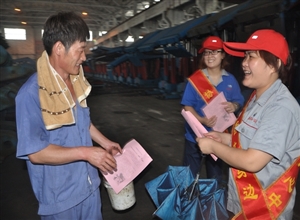 魯南裝備公司女工委關愛服務職工“實打實”