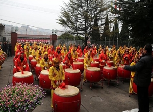 董礦分公司安全鑼鼓迎新年凝心聚力促生產