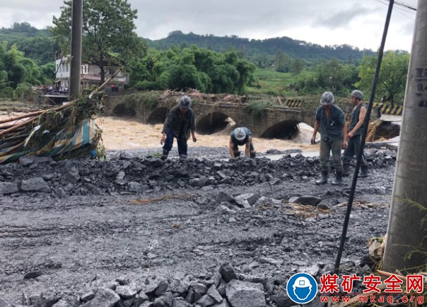 華榮能源柏林煤礦：暴雨中的緊急行動